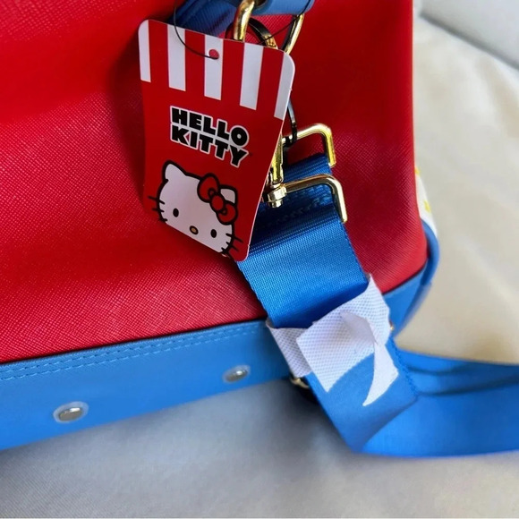 Sanrio Hello Kitty Bioworld Faux Leather Rolling Duffle Bag Luggage Travel Bag - Picture 7 of 8